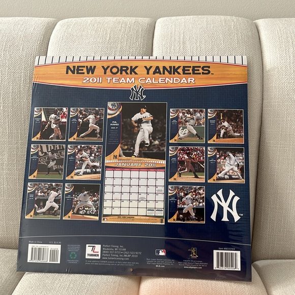 MLB | New York Yankees 2011 calendar - Picture 2 of 4
